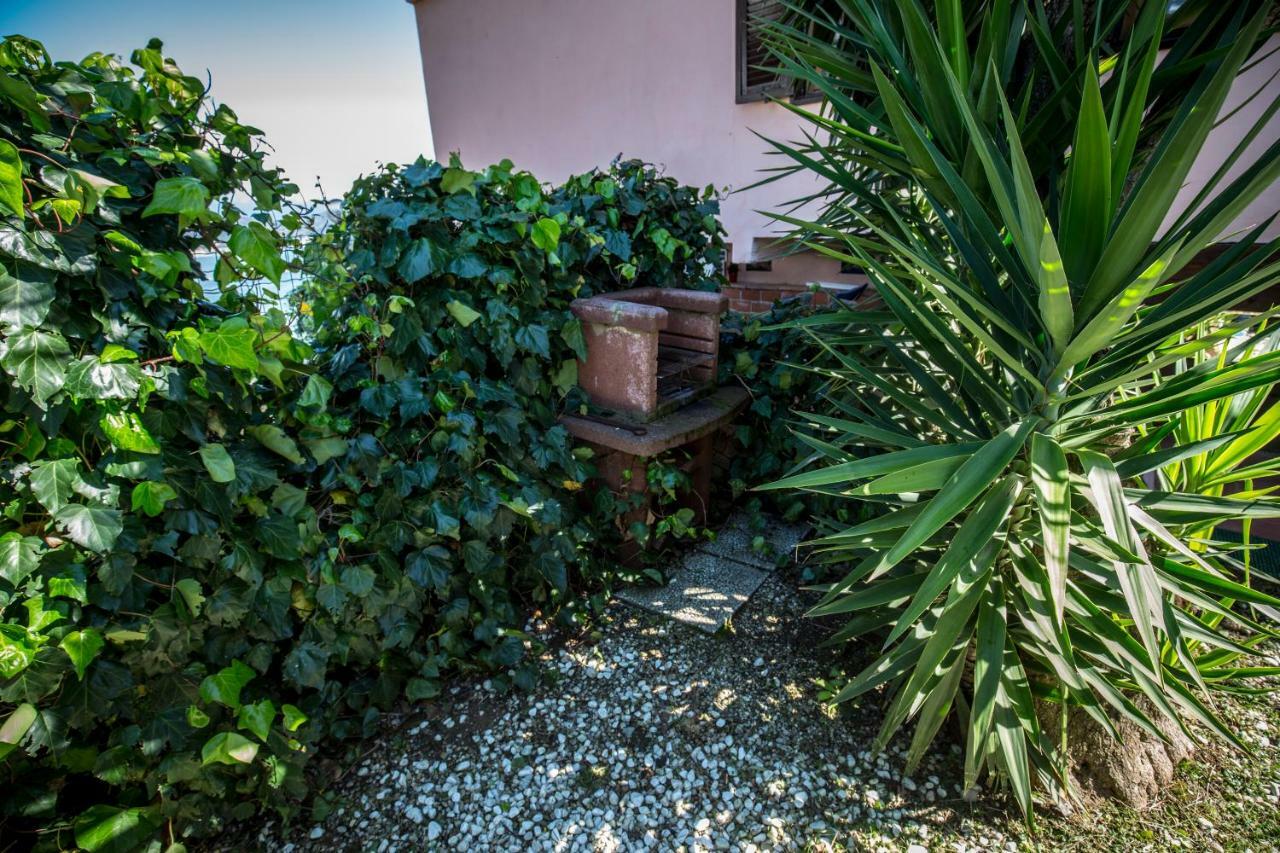 Tre Pini Apartment La Spezia Bagian luar foto