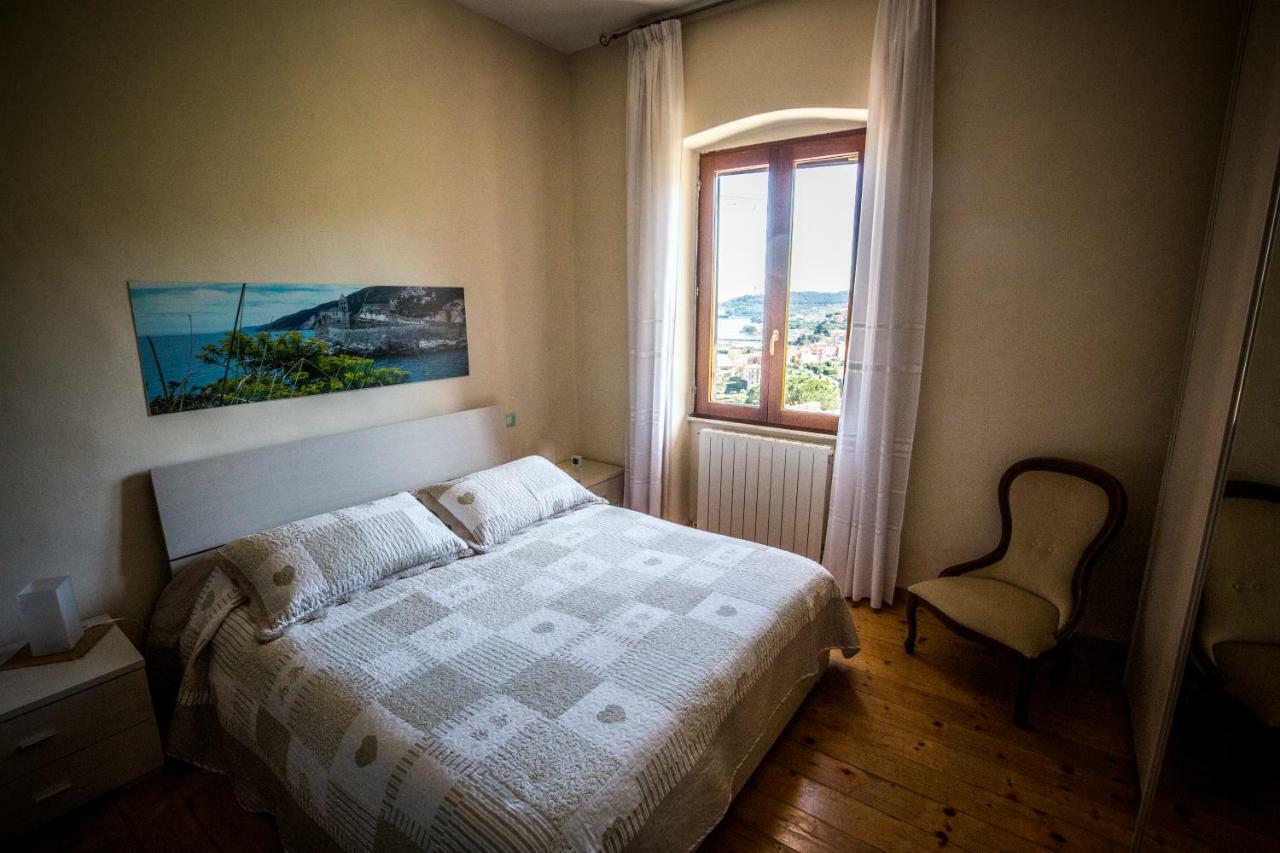 Tre Pini Apartment La Spezia Bagian luar foto
