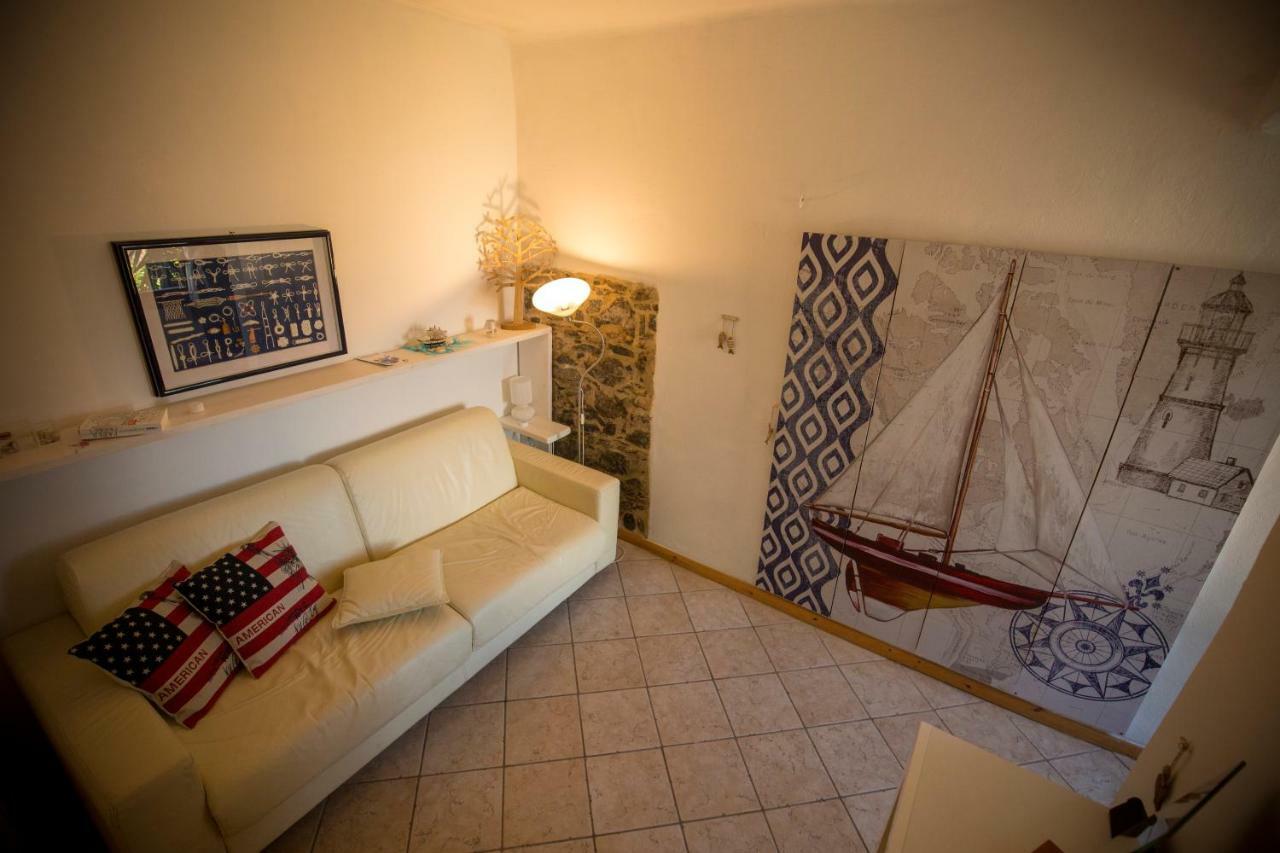 Tre Pini Apartment La Spezia Bagian luar foto